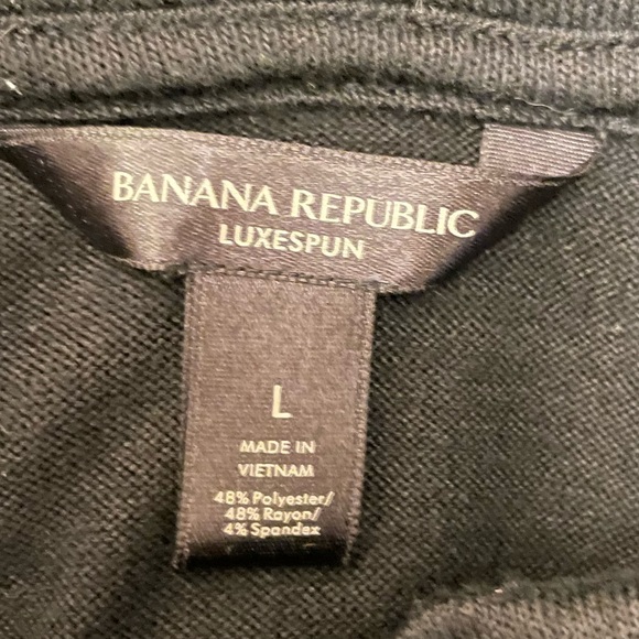 Banana Republic Black Turtleneck Sweater - Picture 4 of 5